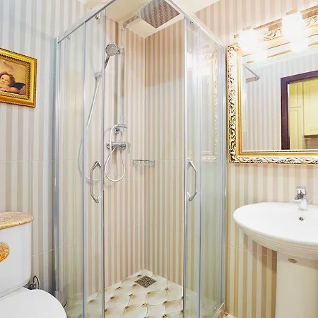 Apartment Lux In City Center *