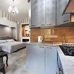 Apartment Lux In City Center