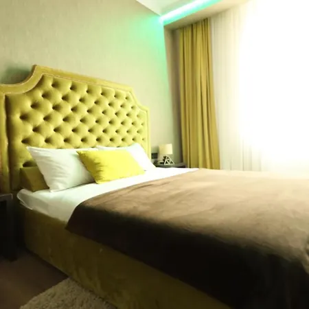 Lux In Center * Leópolis