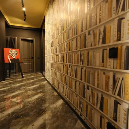 Lux In Center Leópolis