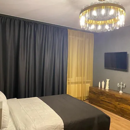 Lux In City Center Apartment