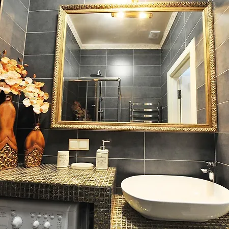 Апартаменти Lux In Center Львів