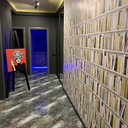 Lux In Center リヴィウ